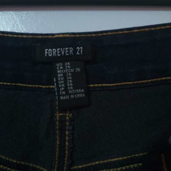 Forever 21 Women's Size 26 Denim High Rise Shorts Dark Wash Rolled Cuff Summer - Picture 3 of 8